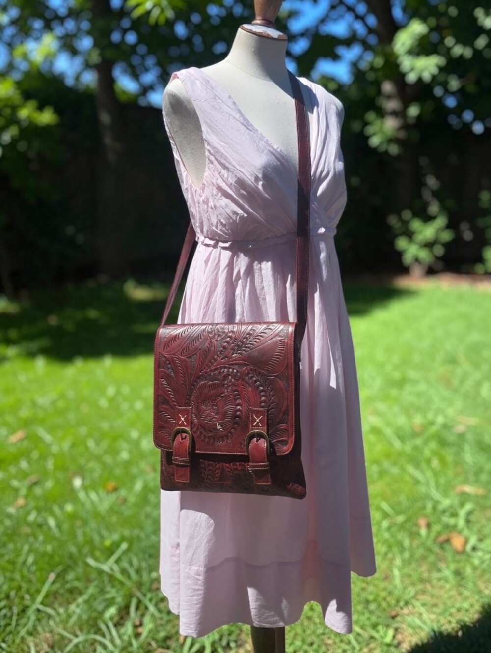 Vintage JL Saldivar Hand Tooled Red Leather Crossbody Messenger Bag Paraguay
